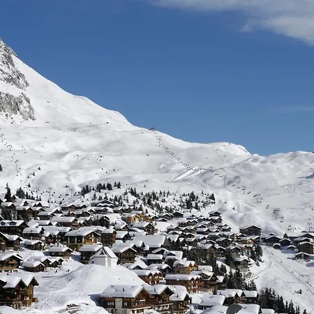 Alpenhaus アパート *